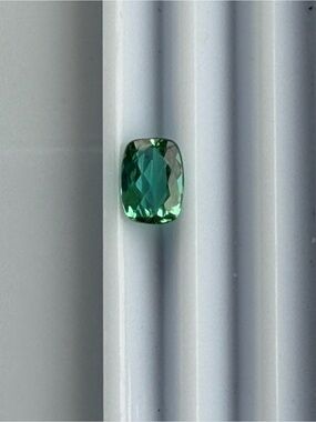 Cushion-Cut Green Tourmaline Gemstone - Faceted Bright Teal 1.21 carats